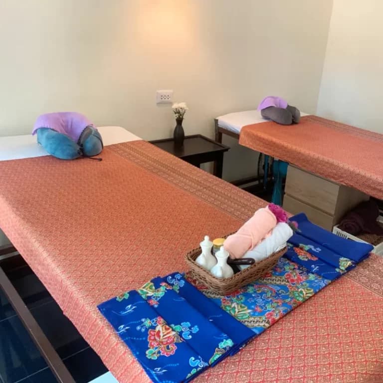 VIP Nail Salon & Massage Spa Phuket Airport massage shop photo 12