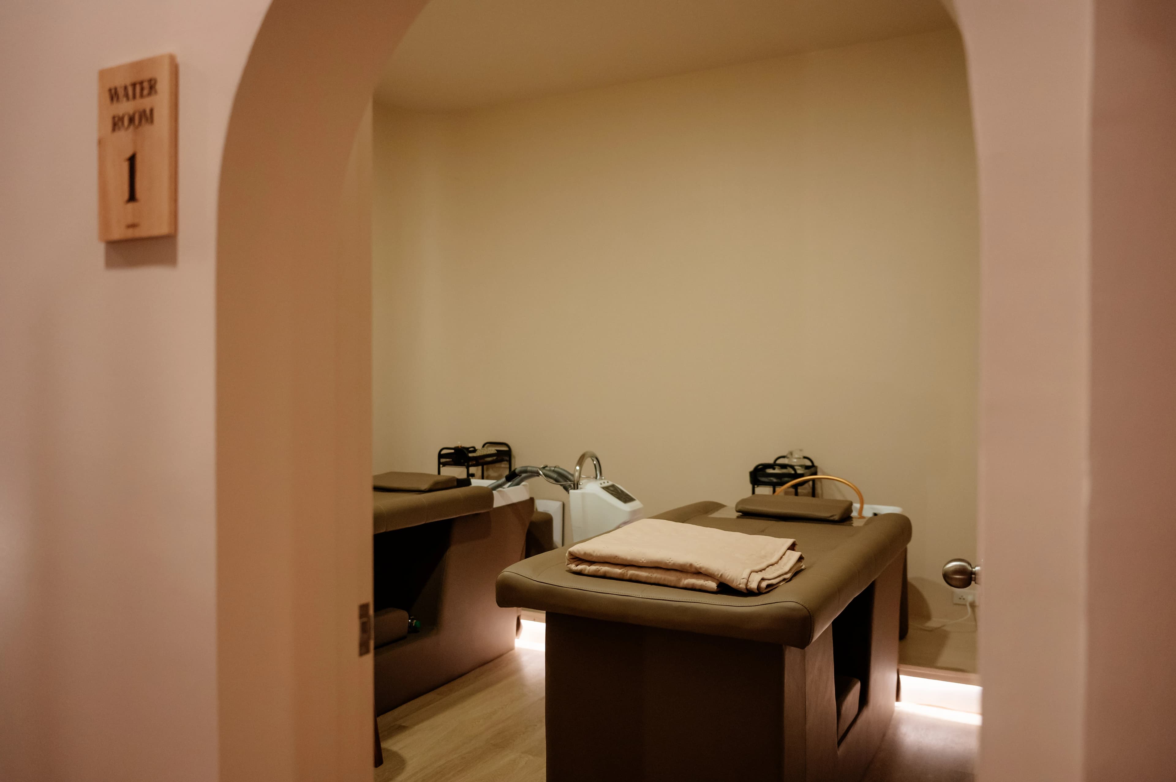 Antique Massage Chiangmai massage shop photo 12