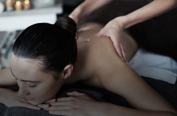 Montra Health Massage - centralwOrld 2nd floor massage shop photo 12